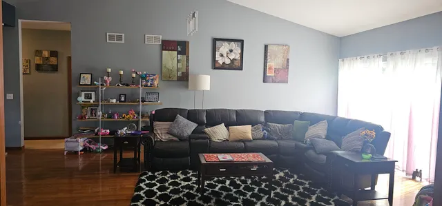 $359,900 | 947 Brassfield Avenue, Romeoville, IL 60446