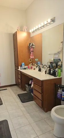 $359,900 | 947 Brassfield Avenue, Romeoville, IL 60446