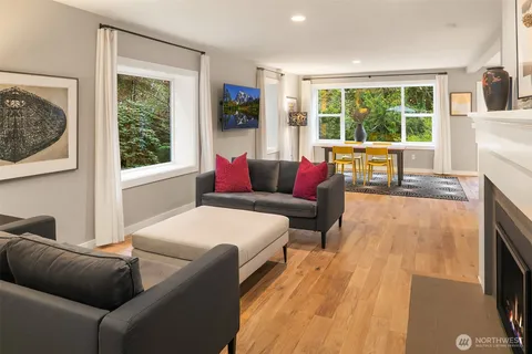 $2,100,000 | 16524 Mink Road Northeast, Woodinville, WA 98077
