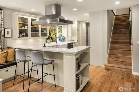 $2,100,000 | 16524 Mink Road Northeast, Woodinville, WA 98077