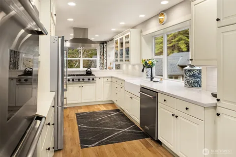 $2,100,000 | 16524 Mink Road Northeast, Woodinville, WA 98077