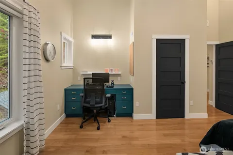 $2,100,000 | 16524 Mink Road Northeast, Woodinville, WA 98077