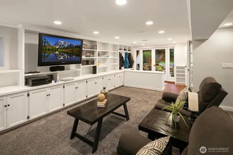 $2,100,000 | 16524 Mink Road Northeast, Woodinville, WA 98077