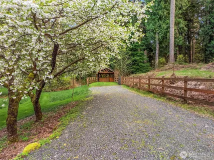 $2,100,000 | 16524 Mink Road Northeast, Woodinville, WA 98077