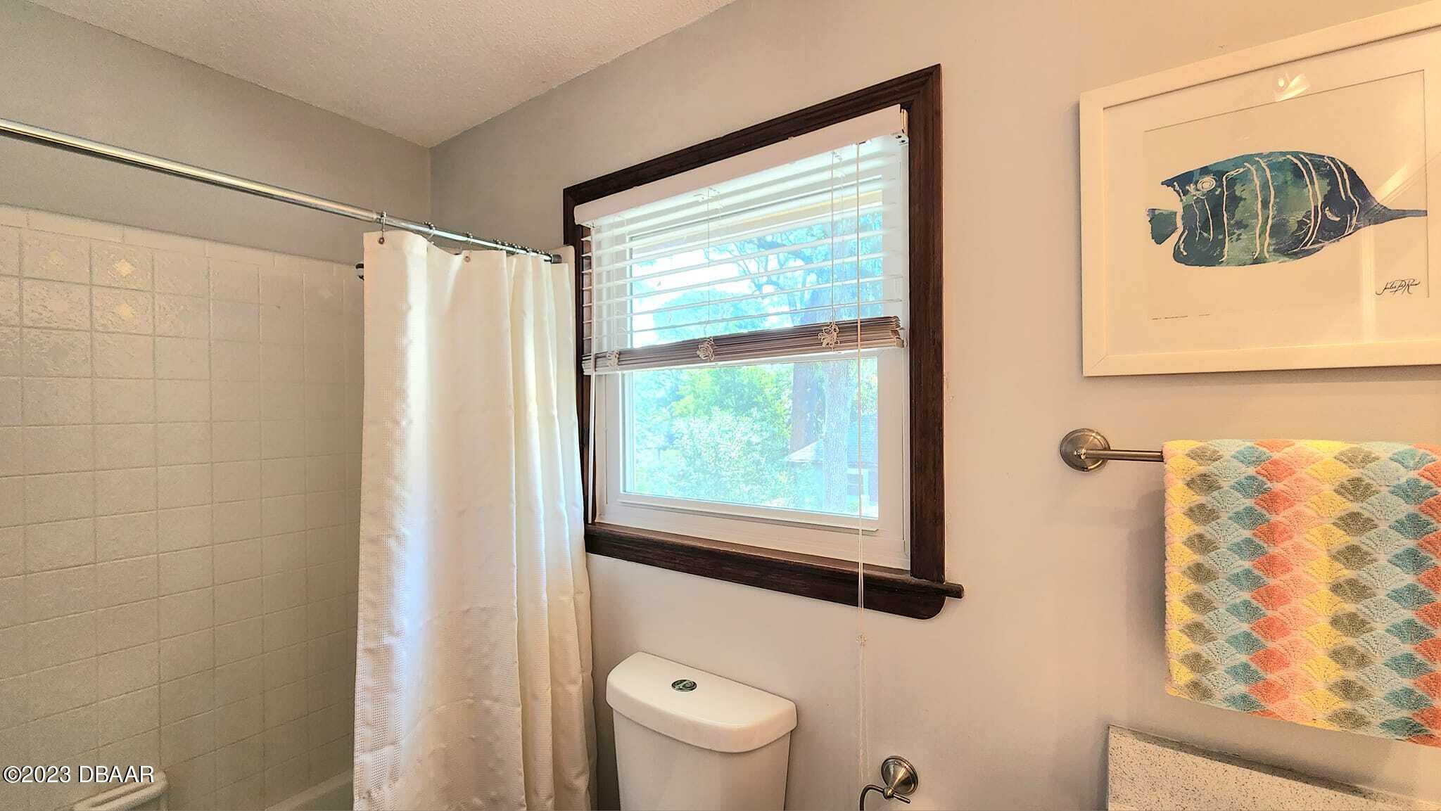 1519 North Beach Street Ormond Beach, FL 32174 - Photo 34 of 92 Full 2nd bath ensuite