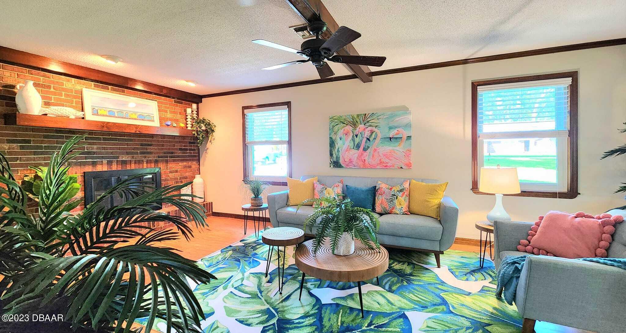 1519 North Beach Street Ormond Beach, FL 32174 - Photo 4 of 92 Living room