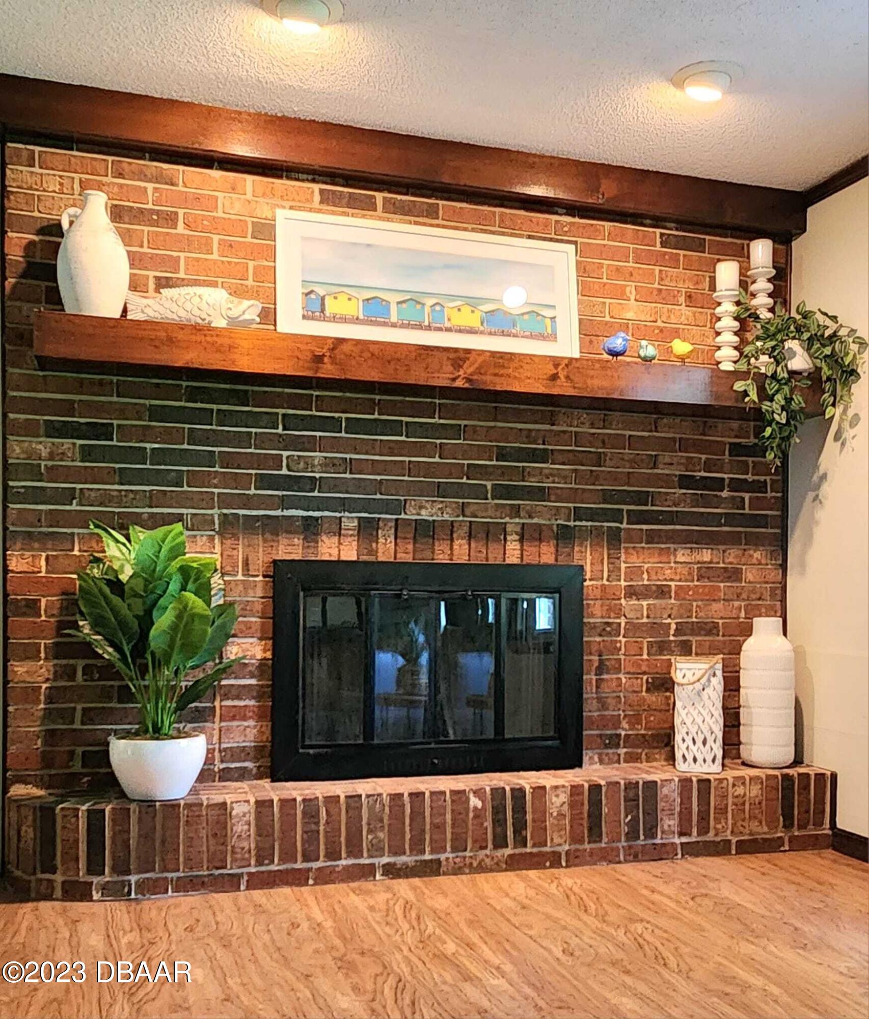 1519 North Beach Street Ormond Beach, FL 32174 - Photo 10 of 92 gorgeous mantel