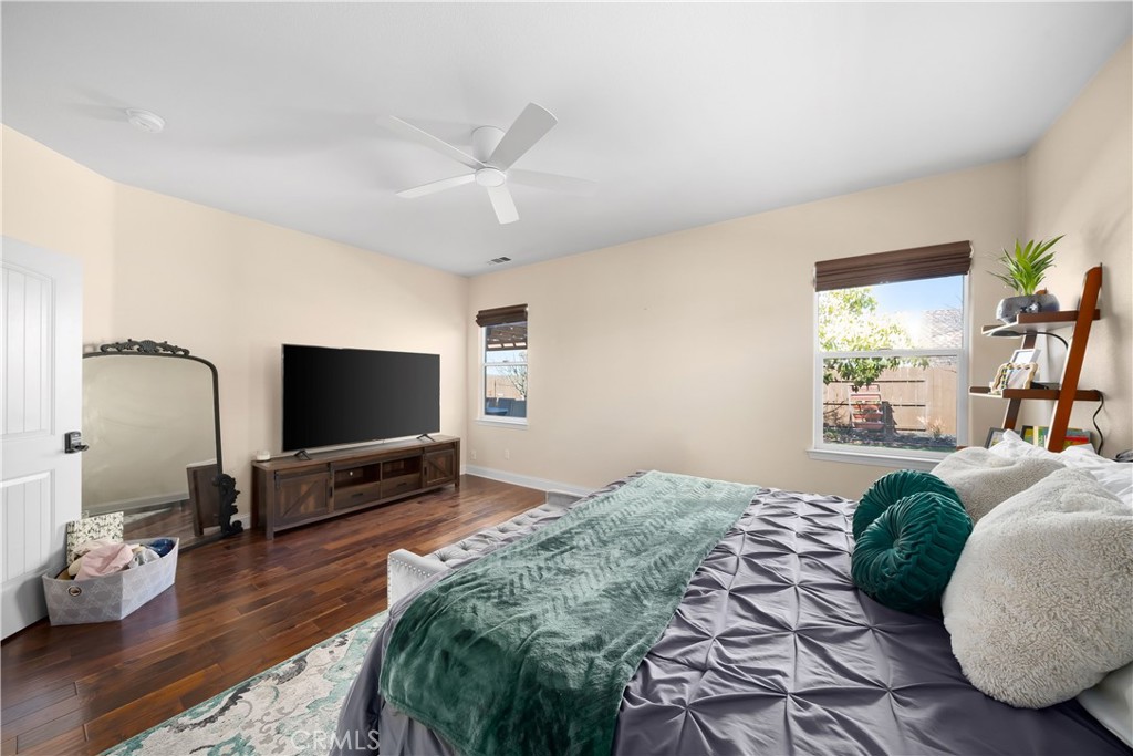 731 Voyager Road Lompoc, CA 93436 - Photo 5 of 57 a bedroom with a bed and flat screen tv