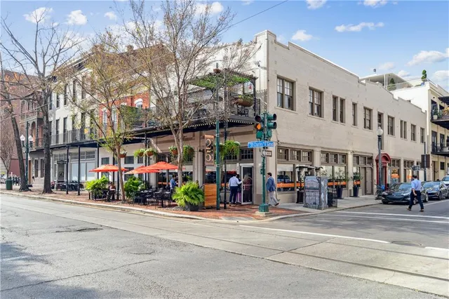 $3,250 | 706 Girod Street, New Orleans, LA 70130