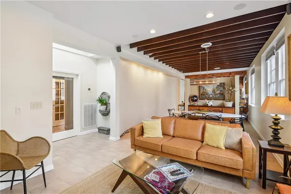 $3,250 | 706 Girod Street, New Orleans, LA 70130