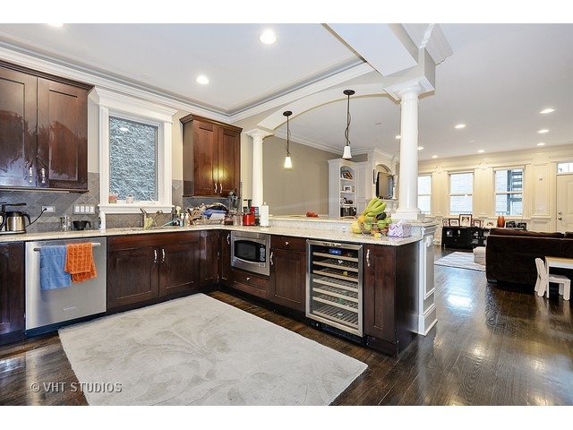 3239 North Seminary Avenue, Unit 1 Chicago, IL 60657 - Photo 11 of 23