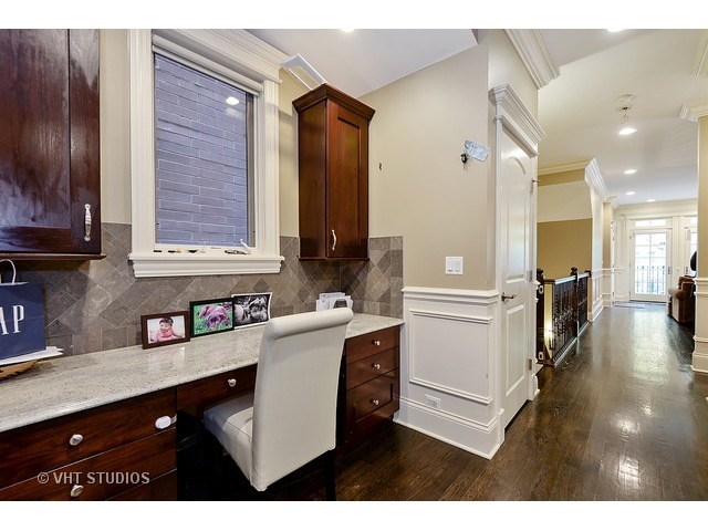 3239 North Seminary Avenue, Unit 1 Chicago, IL 60657 - Photo 12 of 23