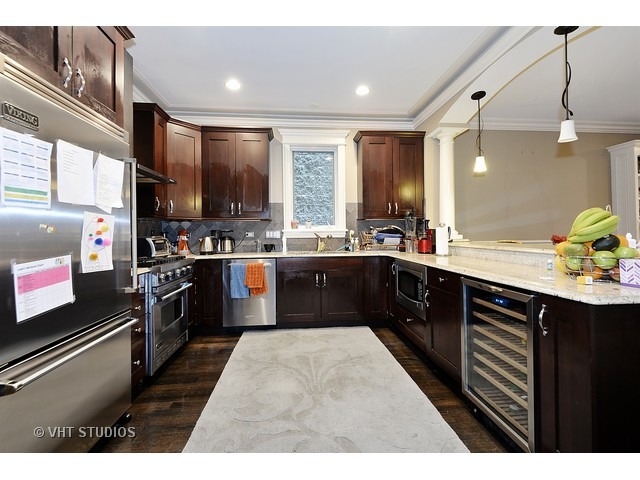 3239 North Seminary Avenue, Unit 1 Chicago, IL 60657 - Photo 5 of 23