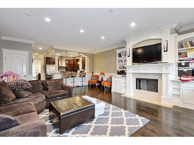 3239 North Seminary Avenue, Unit 1 Chicago, IL 60657 - Photo 10 of 23
