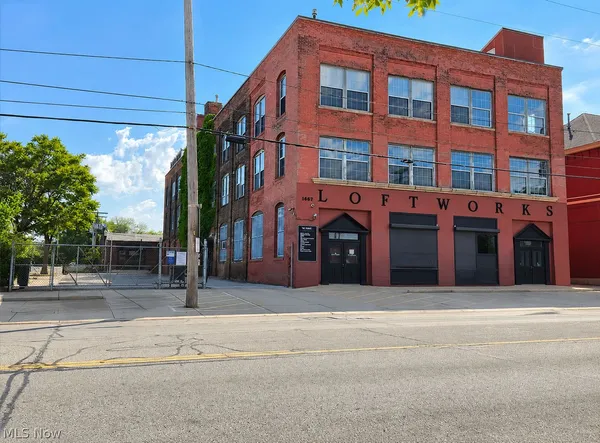 $2,400 | 1667 East 40th Street, Unit 3G, Cleveland, OH 44103