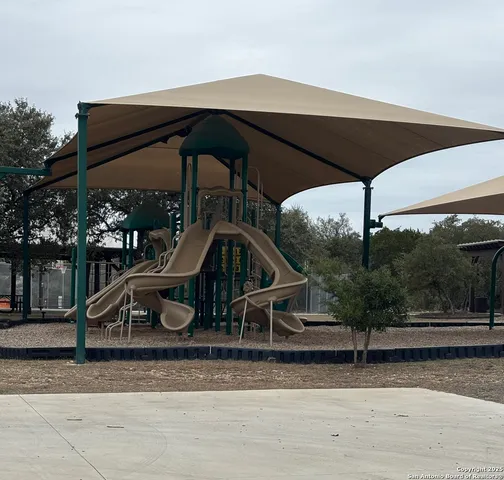 $74,000 | 341 Pr 1746, Mico, TX 78056