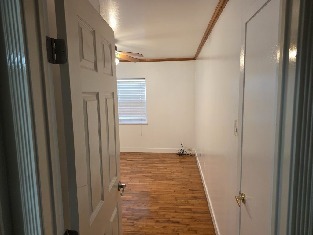 13600 Farm To Market Road 1314 Conroe, TX 77302 - Photo 24 of 26 a view of a hallway