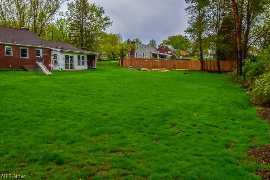 4640 Magnolia Road Northeast Canton, OH 44705 - Photo 25 of 28 Spacious backyard!