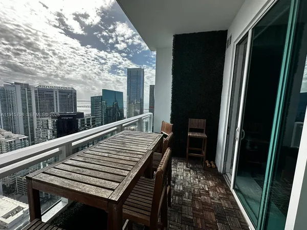 $4,000 | Undisclosed Address, Miami, FL 33131