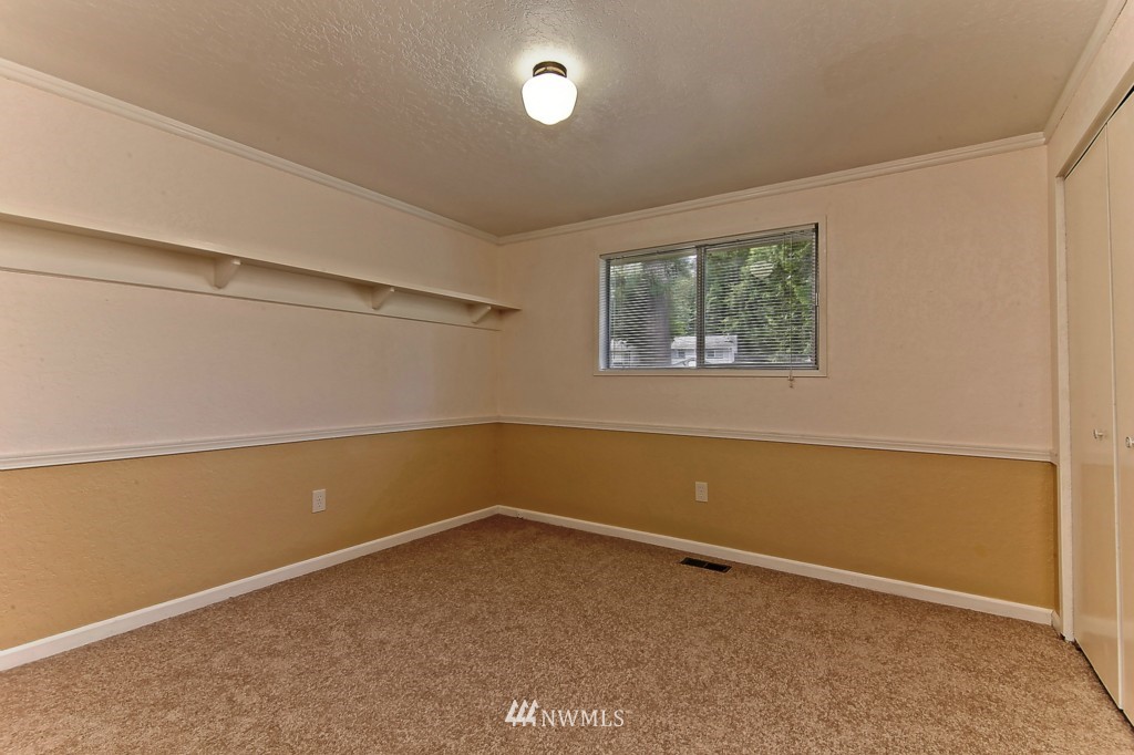 22505 61st Avenue Southeast Bothell, WA 98021 - Photo 11 of 17