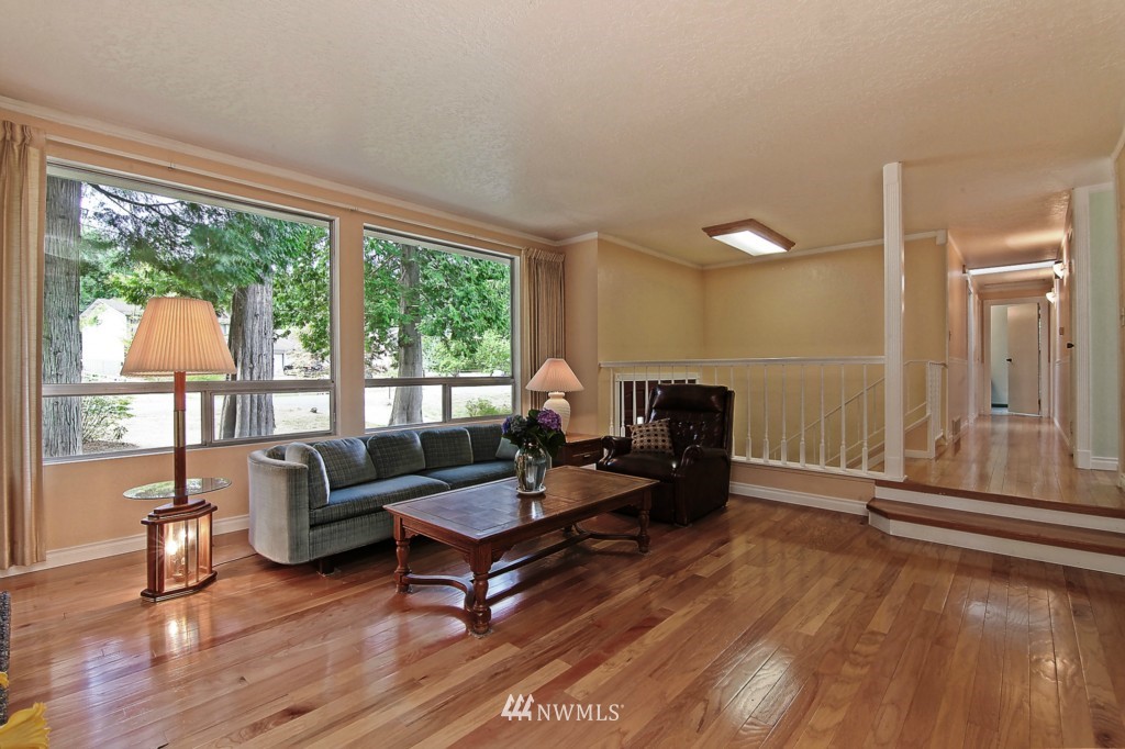 22505 61st Avenue Southeast Bothell, WA 98021 - Photo 6 of 17