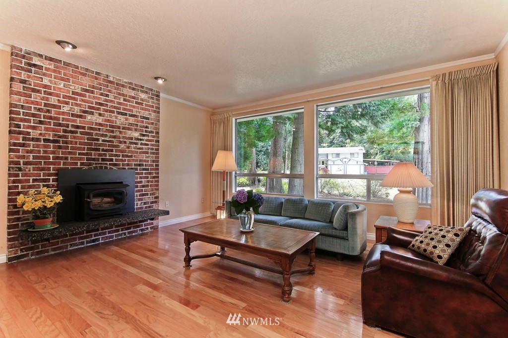 22505 61st Avenue Southeast Bothell, WA 98021 - Photo 7 of 17