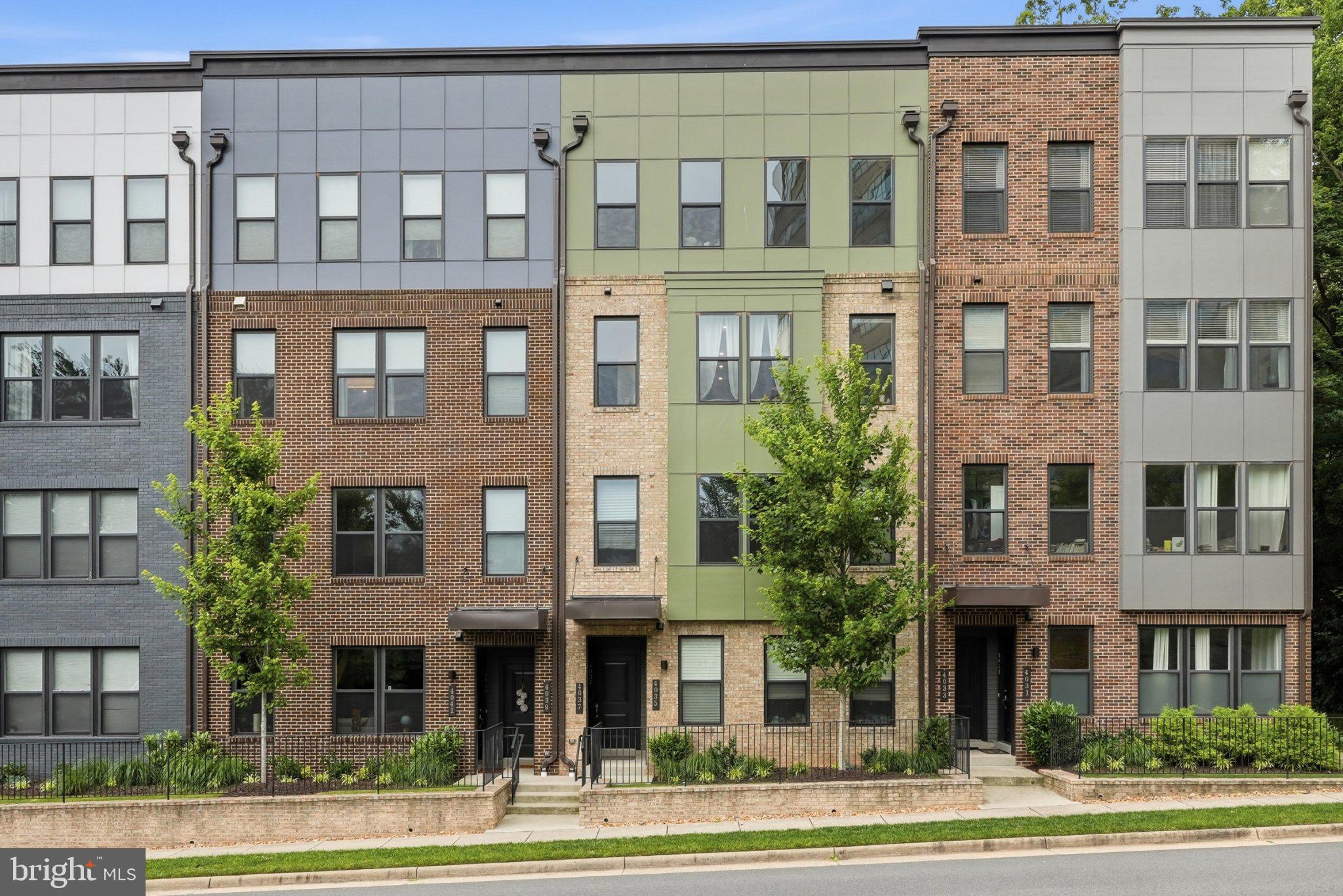 4037 Legato Road, Unit 88 Fairfax, VA 22033 - Photo 3 of 6 Contemporary home in the heart of Fairfax