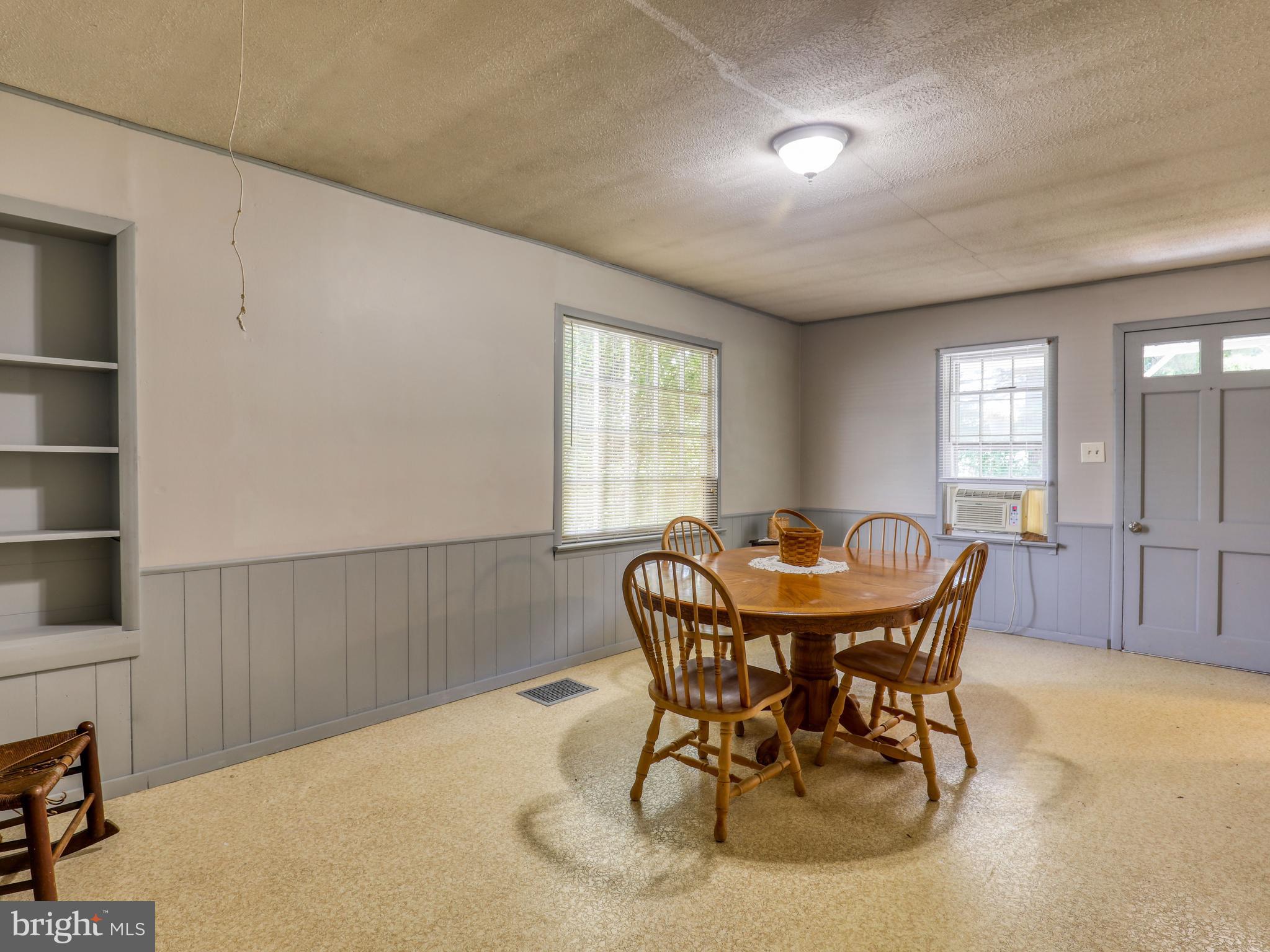 836 Jordan Springs Road Stephenson, VA 22656 - Photo 9 of 22 Dining room