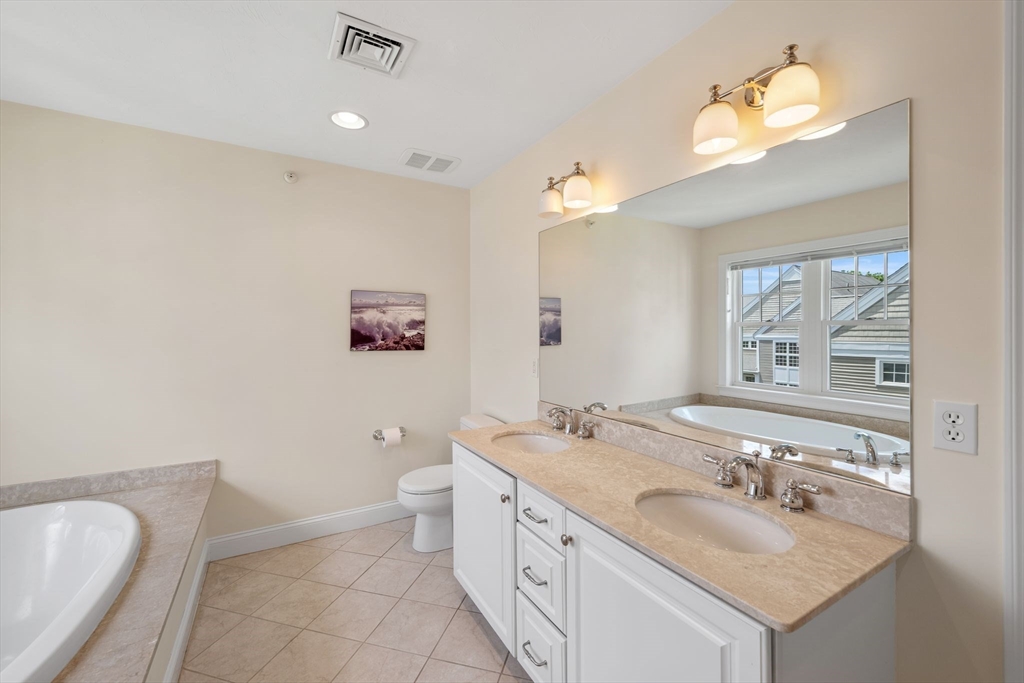 6 Essex Road, Unit 15 Ipswich, MA 01938 - Photo 25 of 40