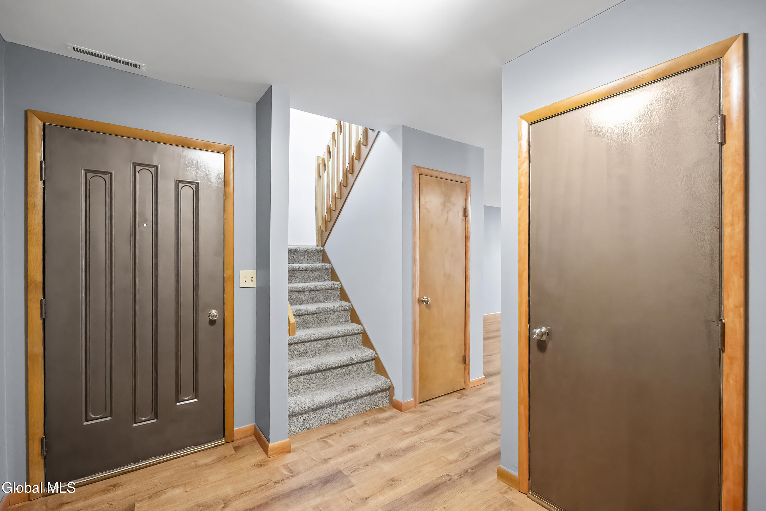 67 Harvard Road Watervliet, NY 12189 - Photo 2 of 21 Entry
