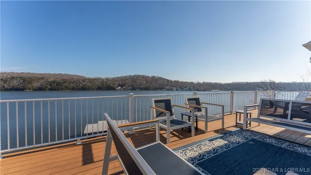 $2,300,000 | 2858 Big Island Drive, Roach, MO 65787