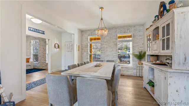 $2,300,000 | 2858 Big Island Drive, Roach, MO 65787