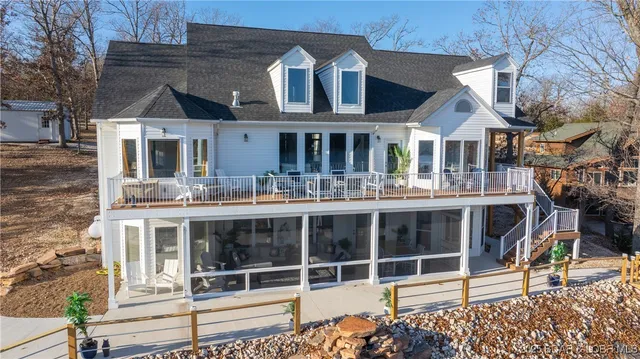 $2,300,000 | 2858 Big Island Drive, Roach, MO 65787