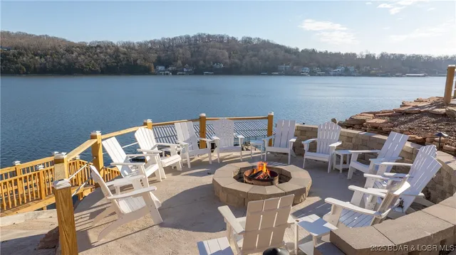 $2,300,000 | 2858 Big Island Drive, Roach, MO 65787