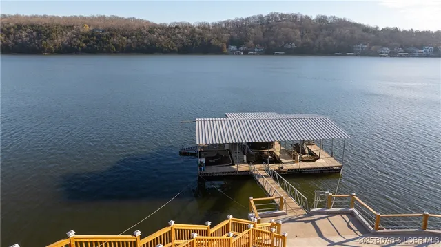 $2,300,000 | 2858 Big Island Drive, Roach, MO 65787