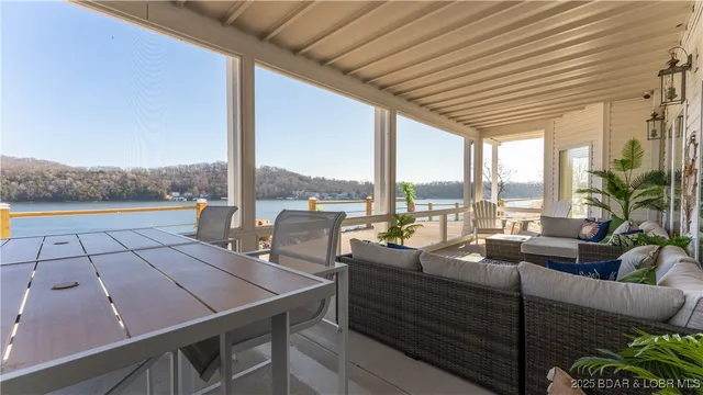 $2,300,000 | 2858 Big Island Drive, Roach, MO 65787