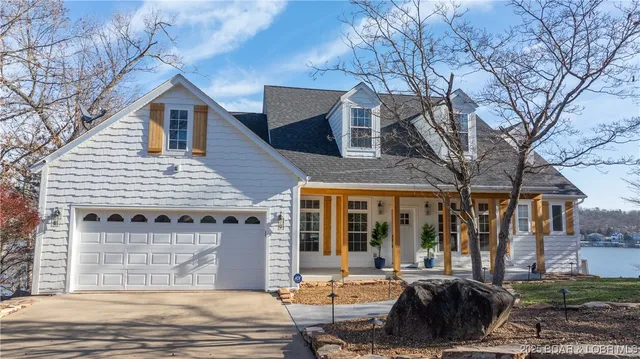 $2,300,000 | 2858 Big Island Drive, Roach, MO 65787