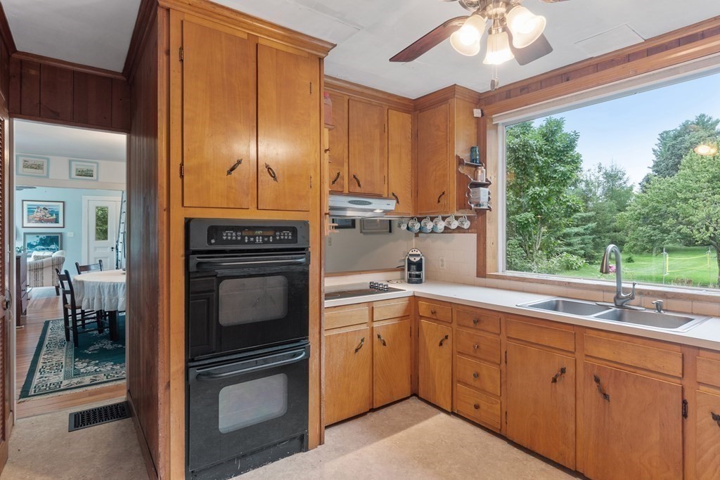 247 Littleton County Road Harvard, MA 01451 - Photo 17 of 41