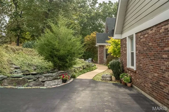 $824,900 | 1553 Ridge Road, Wildwood, MO 63021