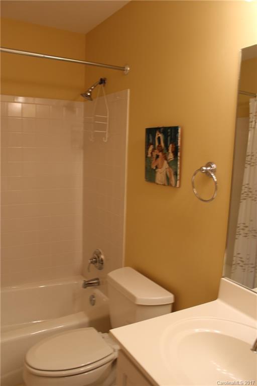 99 Ridgetop Circle, Unit 302 Brevard, NC 28712 - Photo 17 of 21 Gallery Image 17