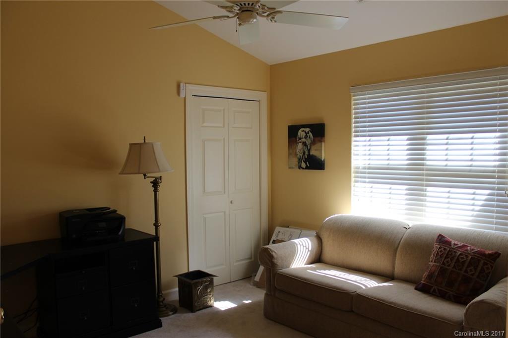 99 Ridgetop Circle, Unit 302 Brevard, NC 28712 - Photo 19 of 21 Gallery Image 19
