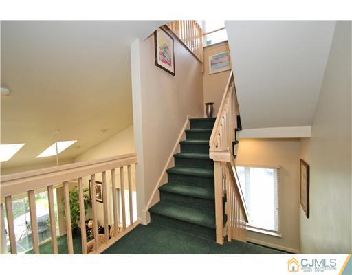 118 Coppertree Court Edison, NJ 08820 - Photo 13 of 25