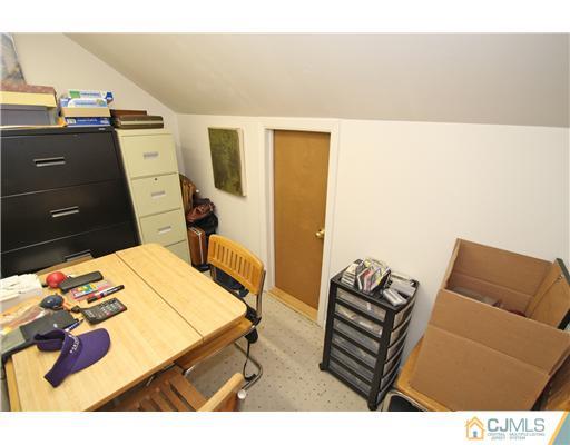 118 Coppertree Court Edison, NJ 08820 - Photo 23 of 25