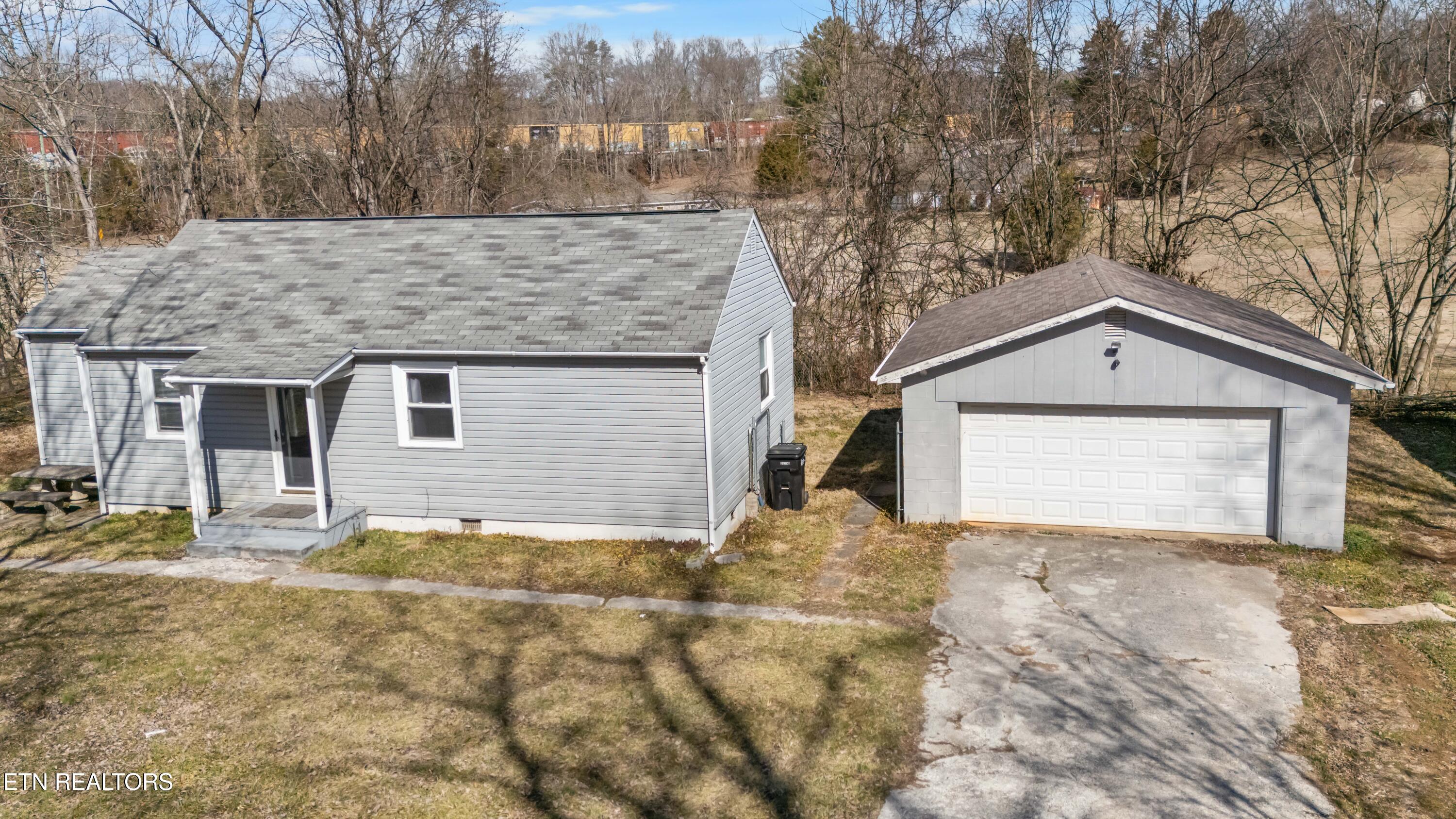 466 Hidden Valley Road Clinton, TN 37716 - Photo 19 of 31 DJI_20260217121744_0002_D