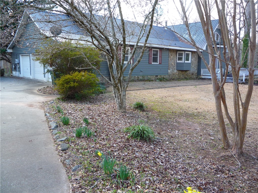 911 North Laurel Street Walhalla, SC 29691 - Photo 3 of 30