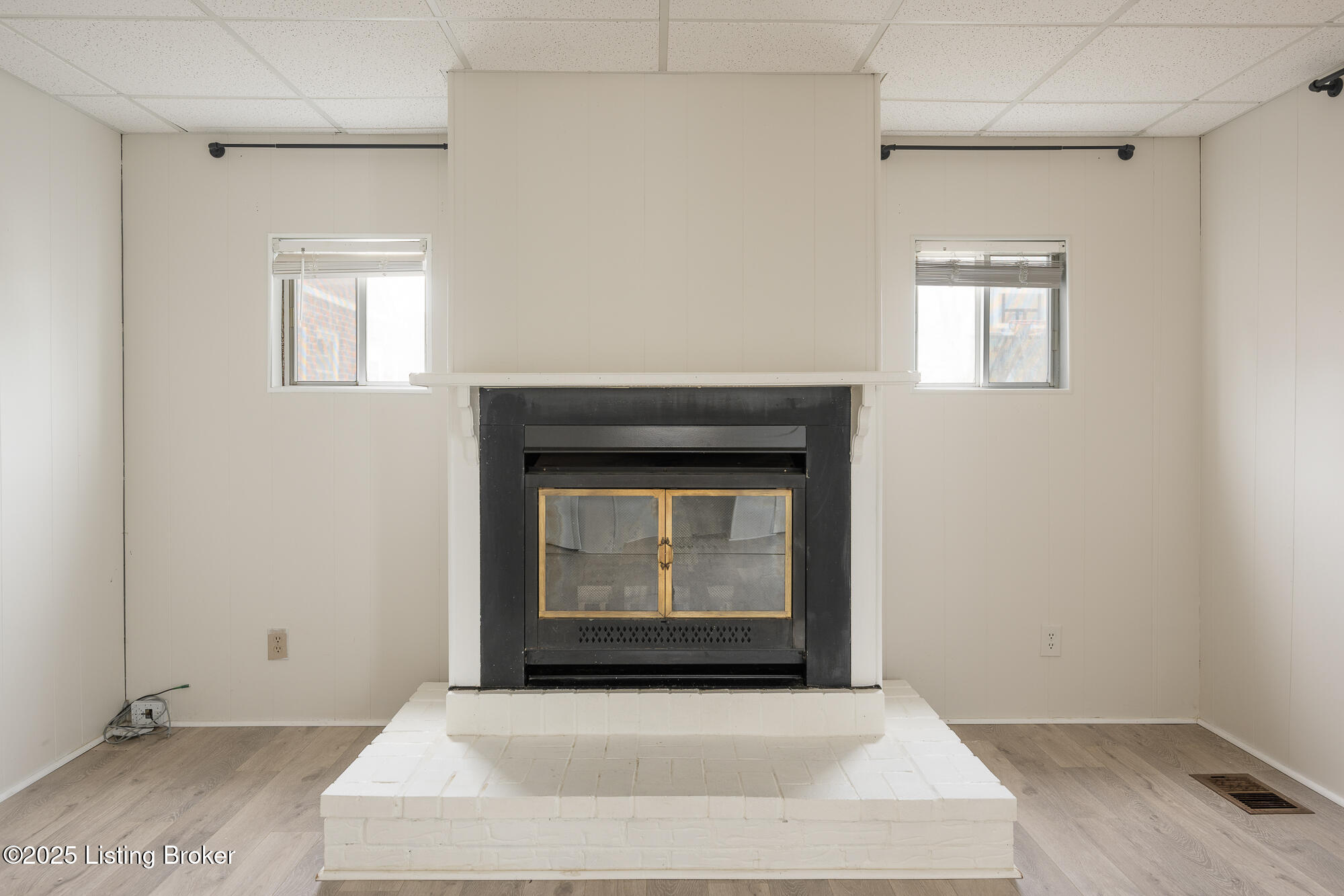 2580 Greenup Road Louisville, KY 40217 - Photo 13 of 31 2580 Greenup Rd-12