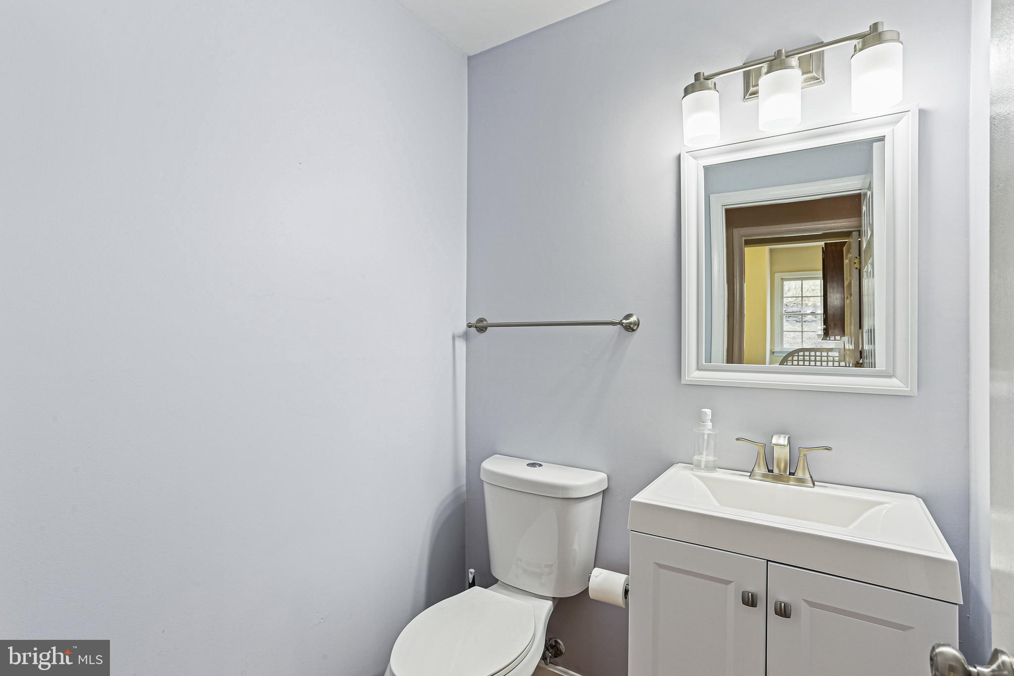 8638 Bali Road Ellicott City, MD 21043 - Photo 12 of 38 Gallery Image 12