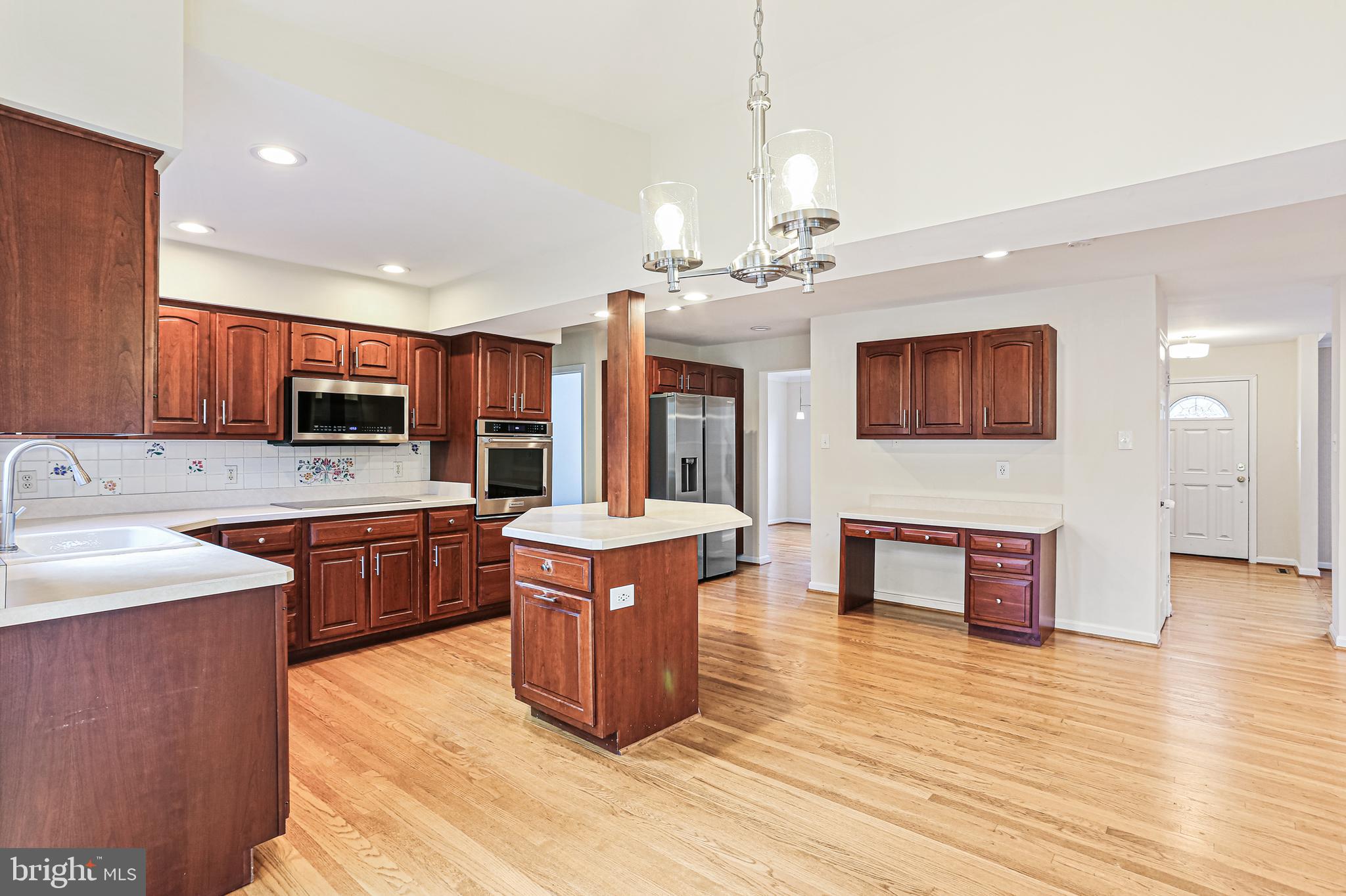 8638 Bali Road Ellicott City, MD 21043 - Photo 4 of 38 Open Kitchen Layout