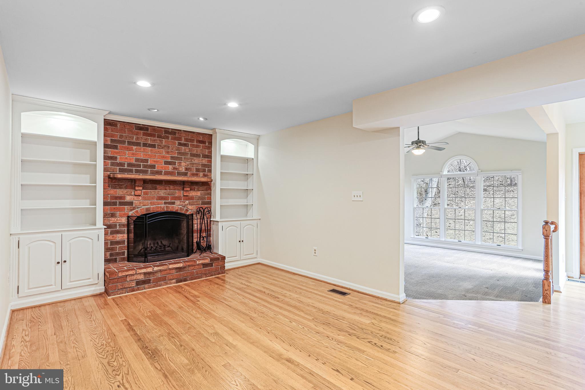 8638 Bali Road Ellicott City, MD 21043 - Photo 6 of 38 Real Wood-Burning Fireplace