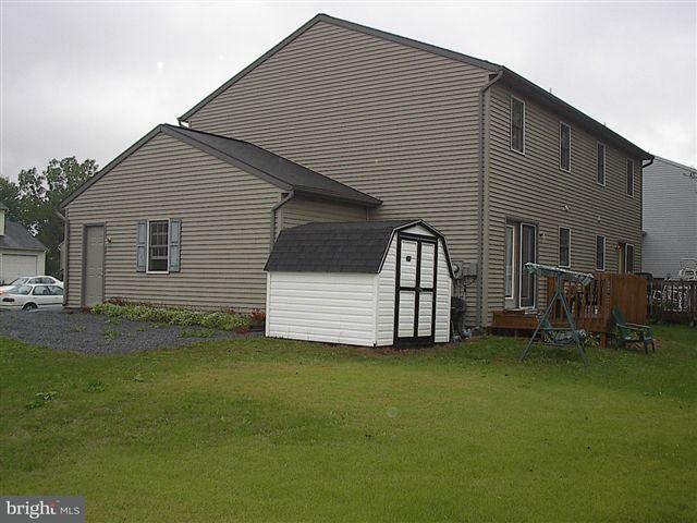 31 Diamond Spring Circle Akron, PA 17501 - Photo 2 of 4 Gallery Image 2
